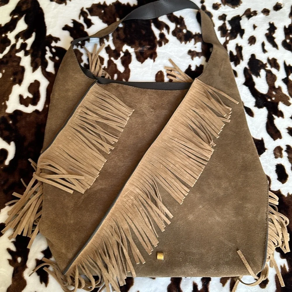 Brown suede leather with fringe. - Picture 3 of 7